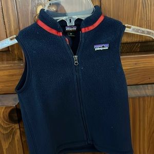 Patagonia fleece navy vest size 2T.  Used and in great condition!